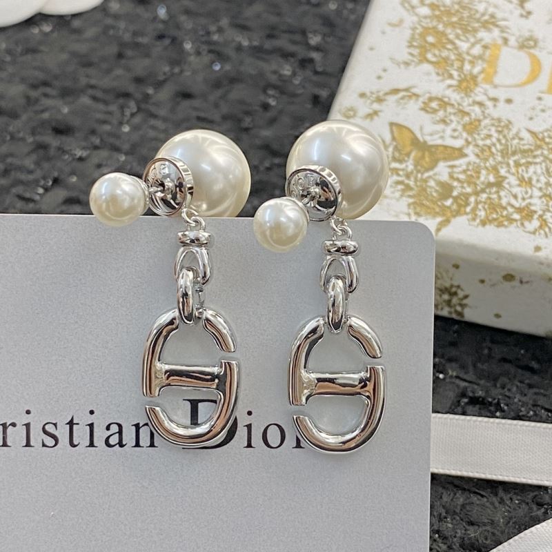 chr1st1an D10r earrings